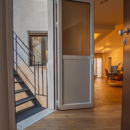 Live Life Plaka Apartment Athena Bagian luar foto