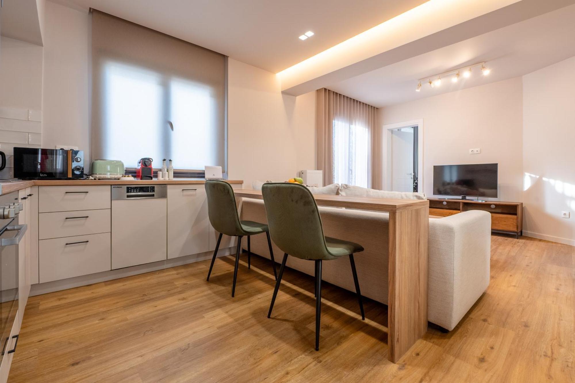 Live Life Plaka Apartment Athena Bagian luar foto