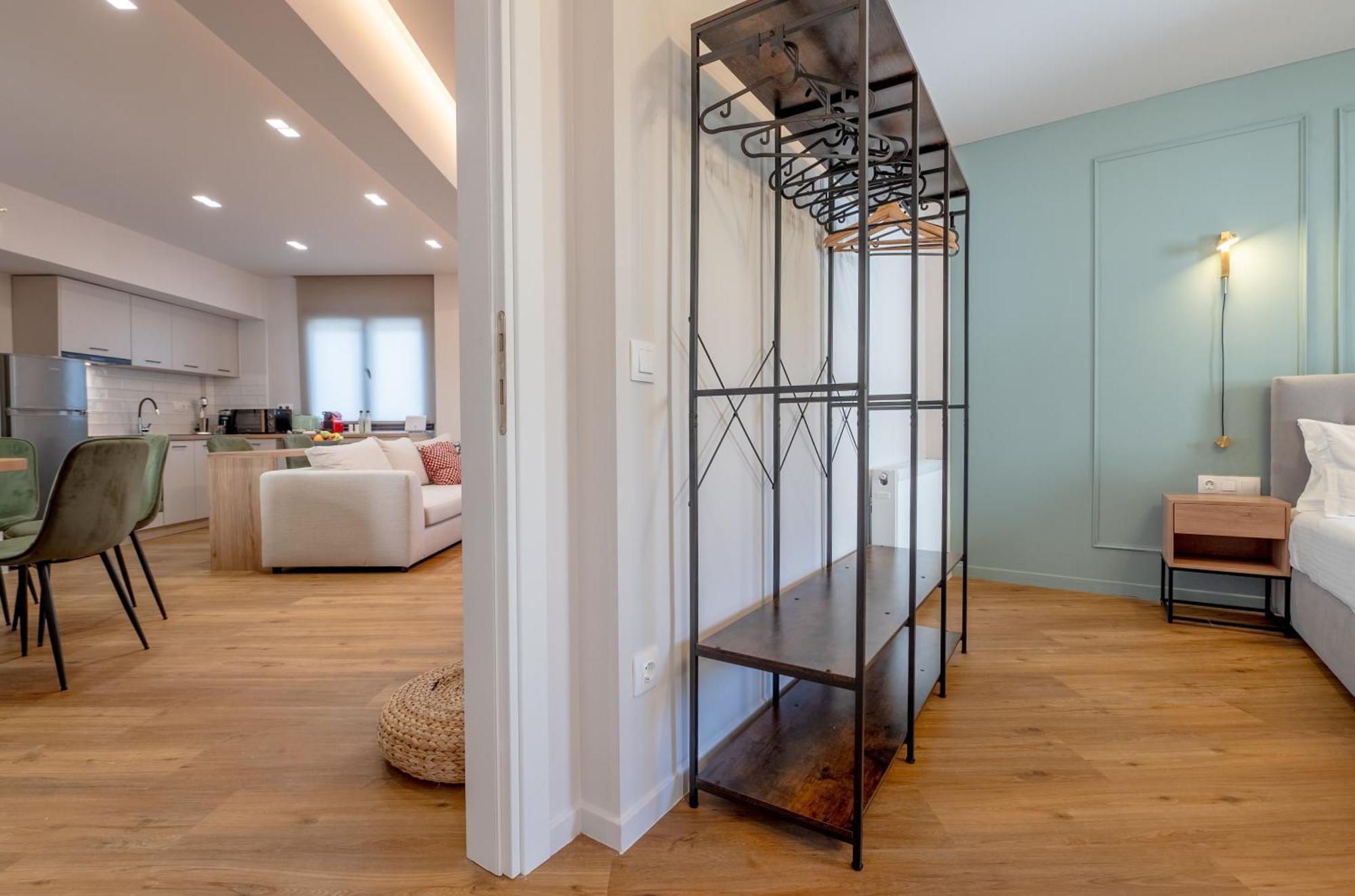 Live Life Plaka Apartment Athena Bagian luar foto