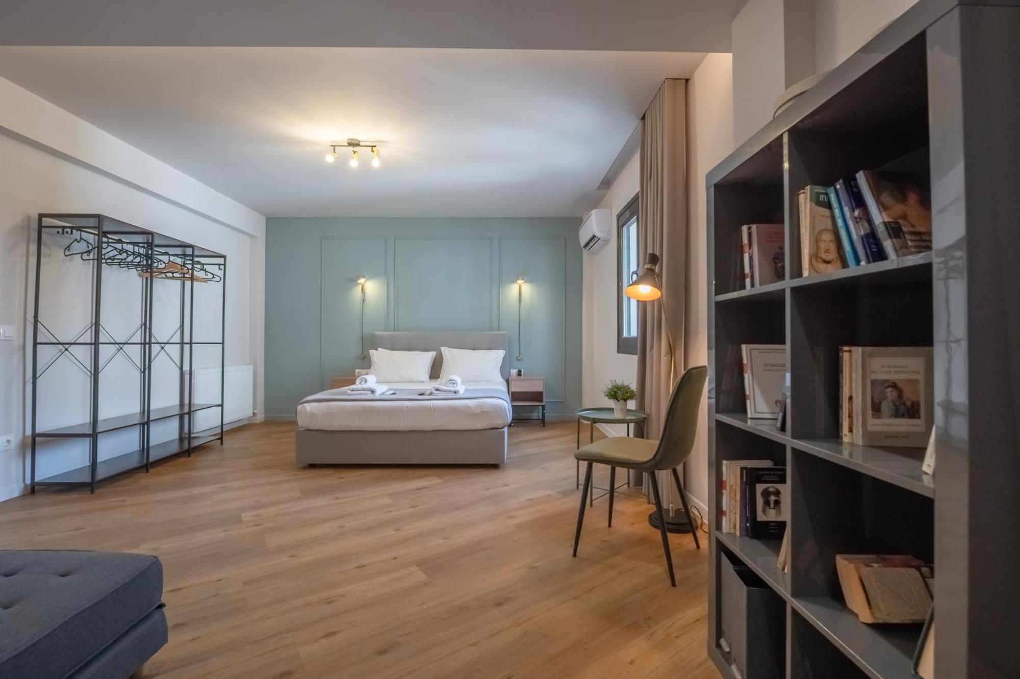 Live Life Plaka Apartment Athena Bagian luar foto
