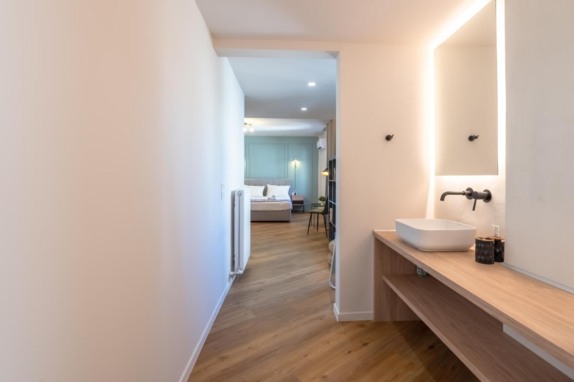 Live Life Plaka Apartment Athena Bagian luar foto