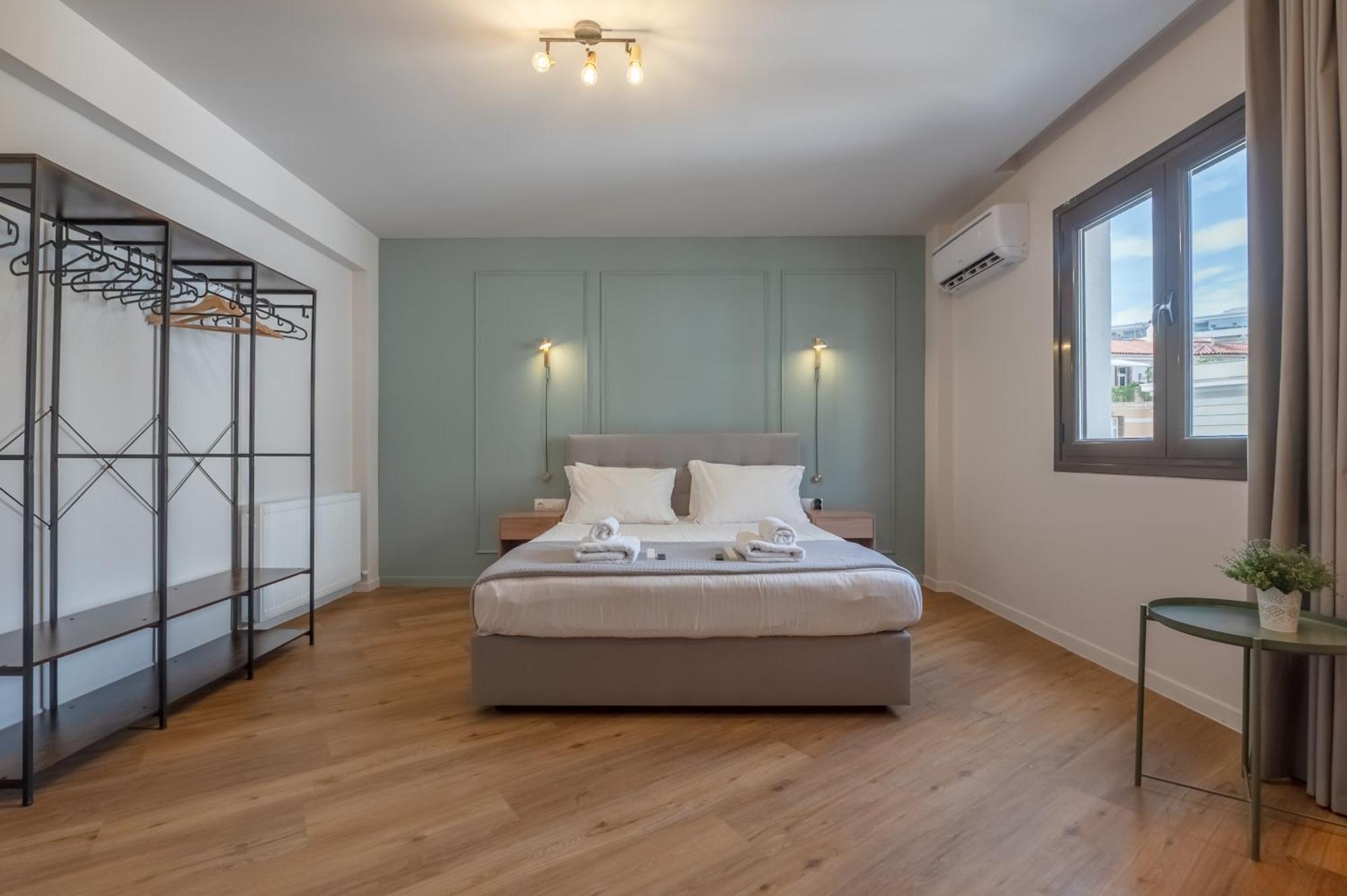 Live Life Plaka Apartment Athena Bagian luar foto